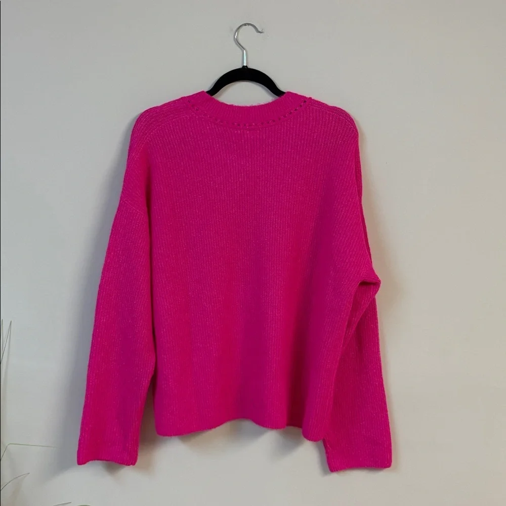 BNWOT GAP Women's forever cozy Bright Pink soft Crew Neck Sweater size L - Picture 2 of 3